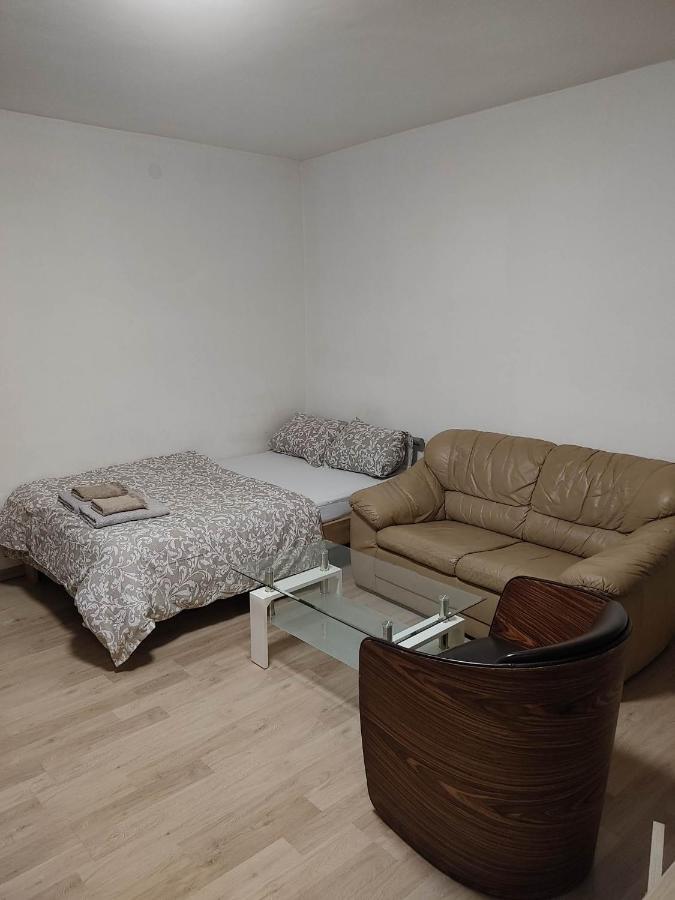 Tomy Apartment Koper Luaran gambar